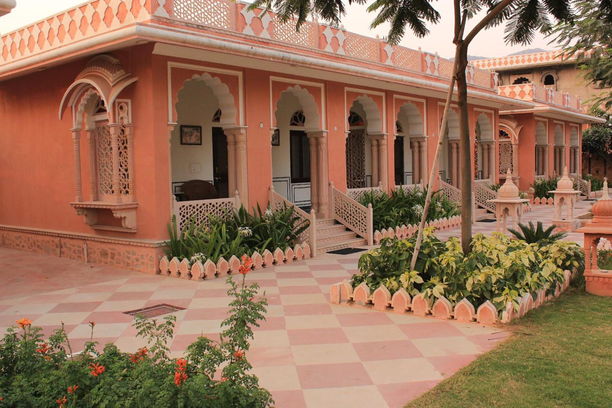 Tree Of Life Inderpura Resort Udaipurwati Jhunjhunu Екстер'єр фото